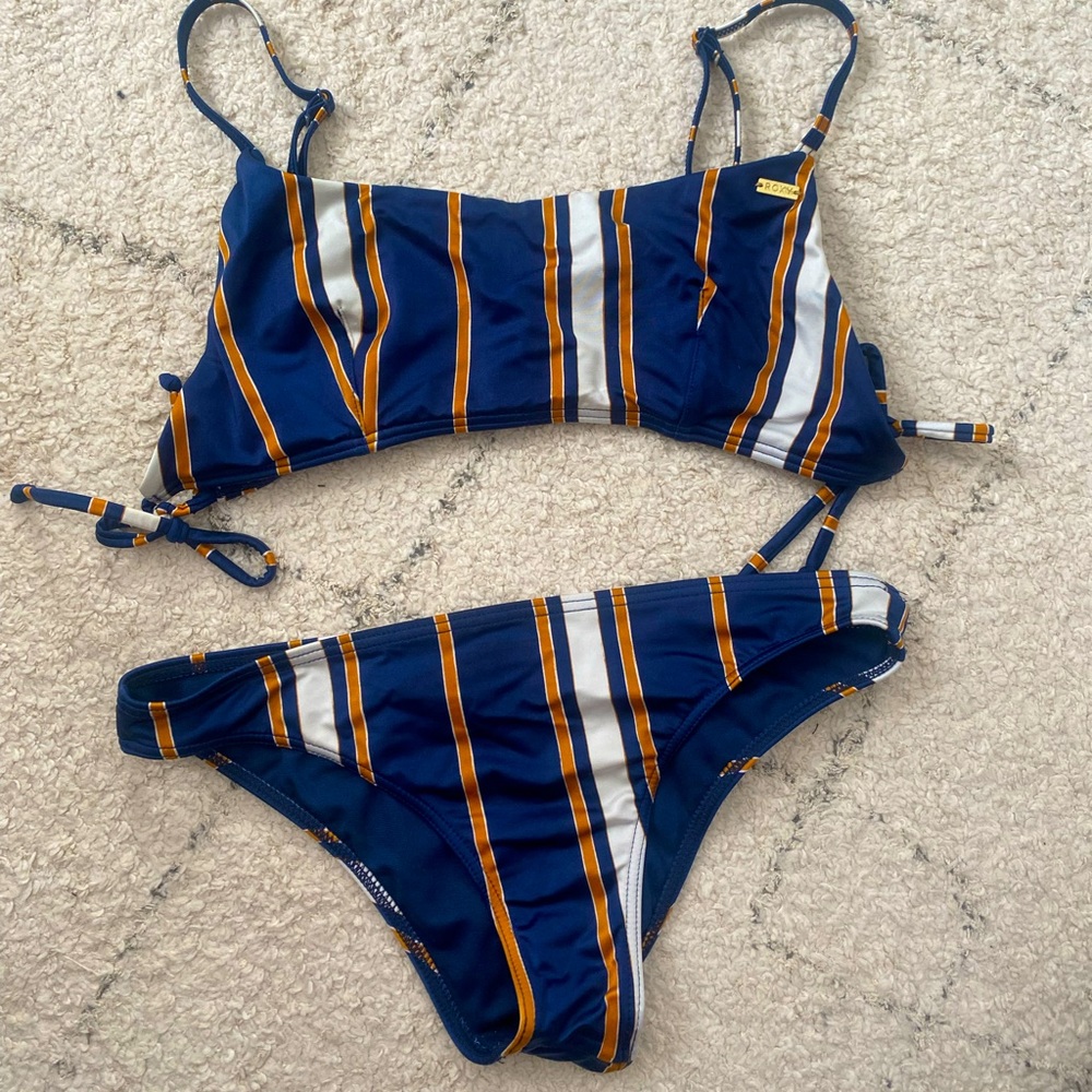 Roxy Bikini Set - image 1